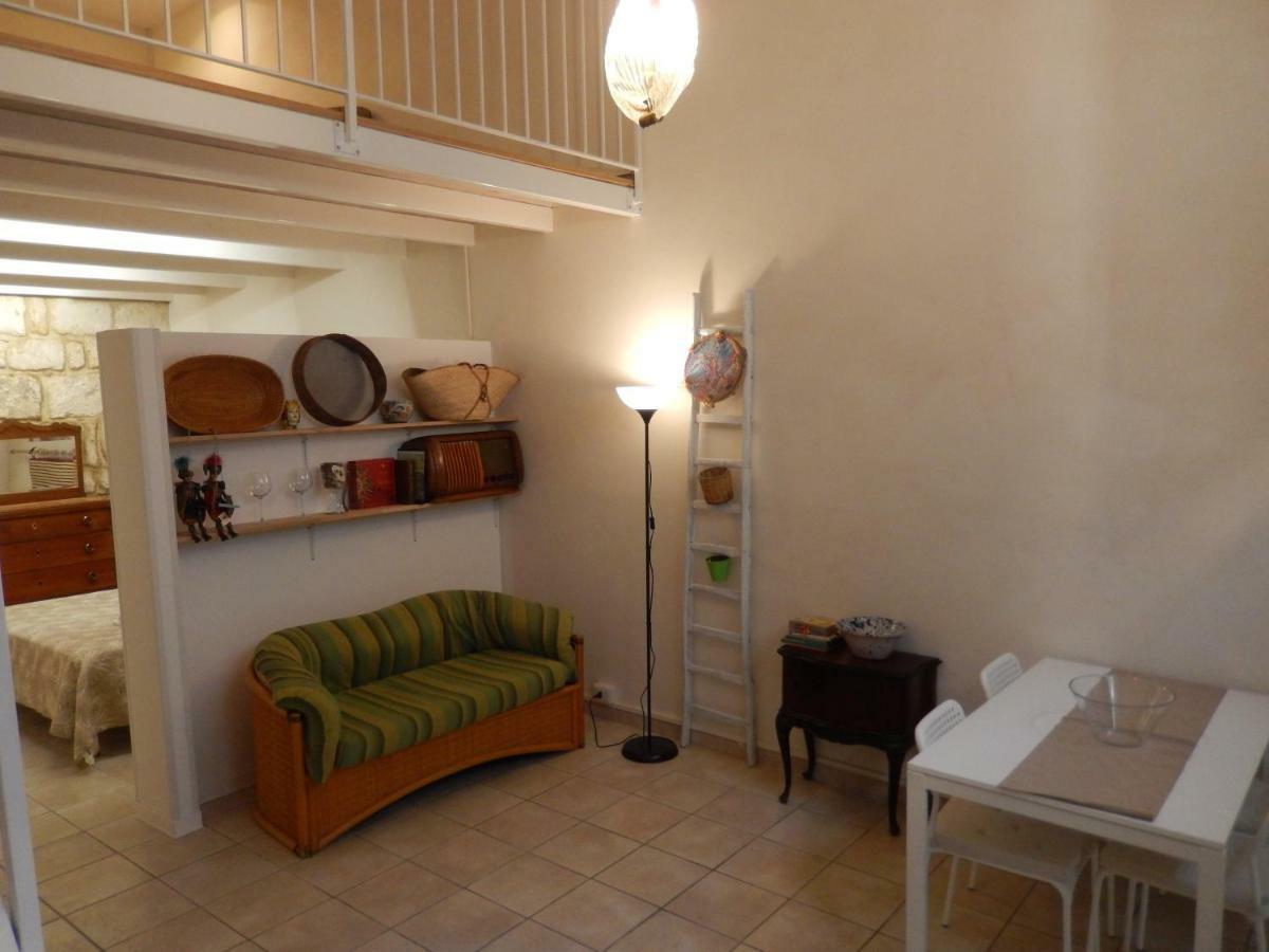 Appartamento In Centro Casa Vacanza Scicli Exteriör bild
