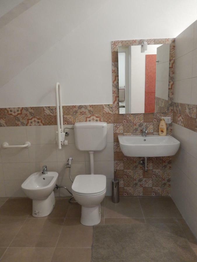 Appartamento In Centro Casa Vacanza Scicli Exteriör bild